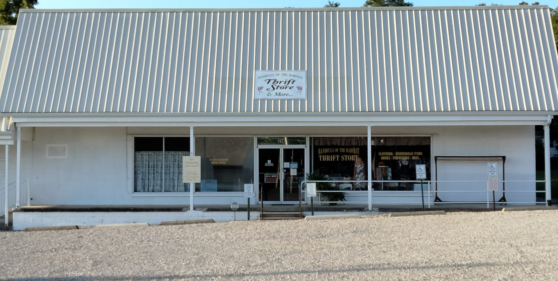 Handfuls of the Harvest Mission Thrift Store